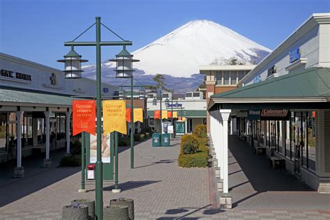 gotemba outlet store hours.